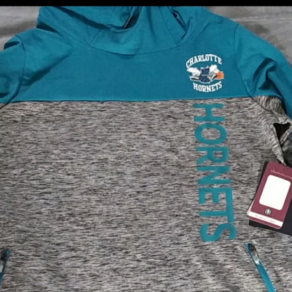 NWT🌠🌠HORNETS 🌠HOODIE - Picture 2 of 5